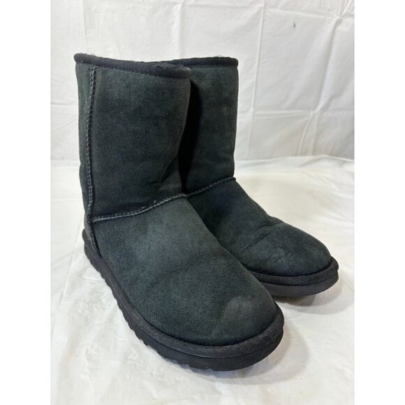 UGG Classic Short II Boots Black Size 8 - Picture 1 of 12